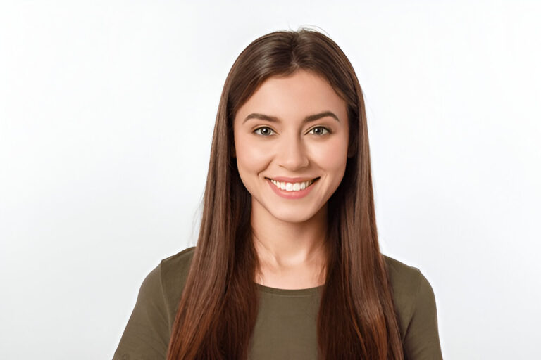 10 Powerful Habits of Attractive Women