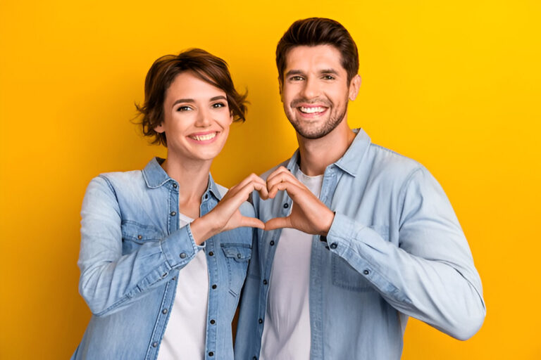 how to know if a guy still loves you