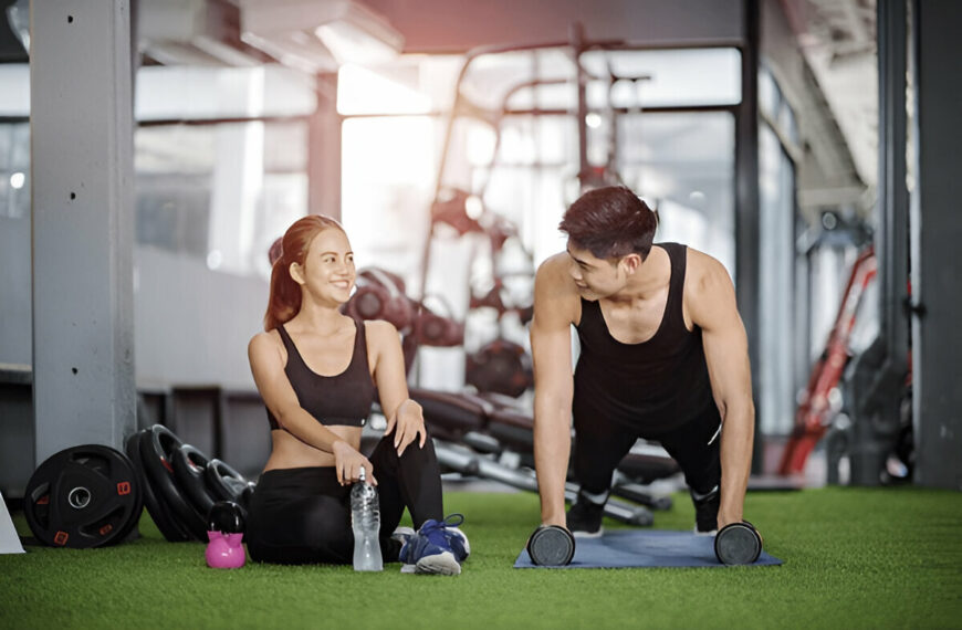 signs a guy at the gym is interested
