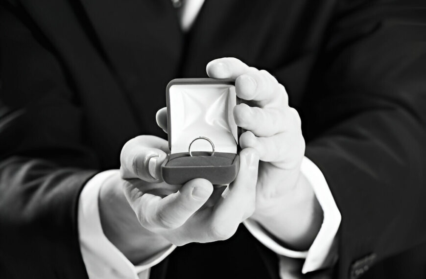 signs he bought an engagement ring