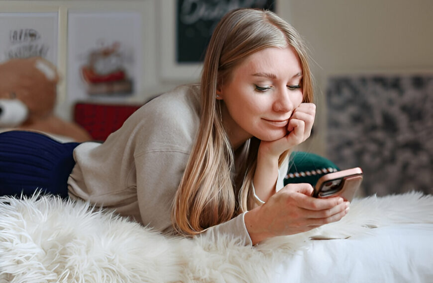 when a guy calls you beautiful over text