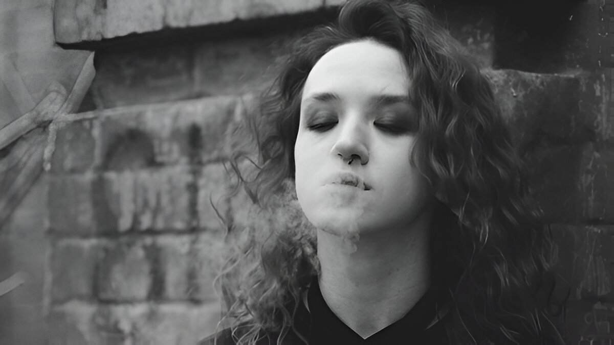 12 Habits of Unhappy People (And How to Break Them for a Happier Life)